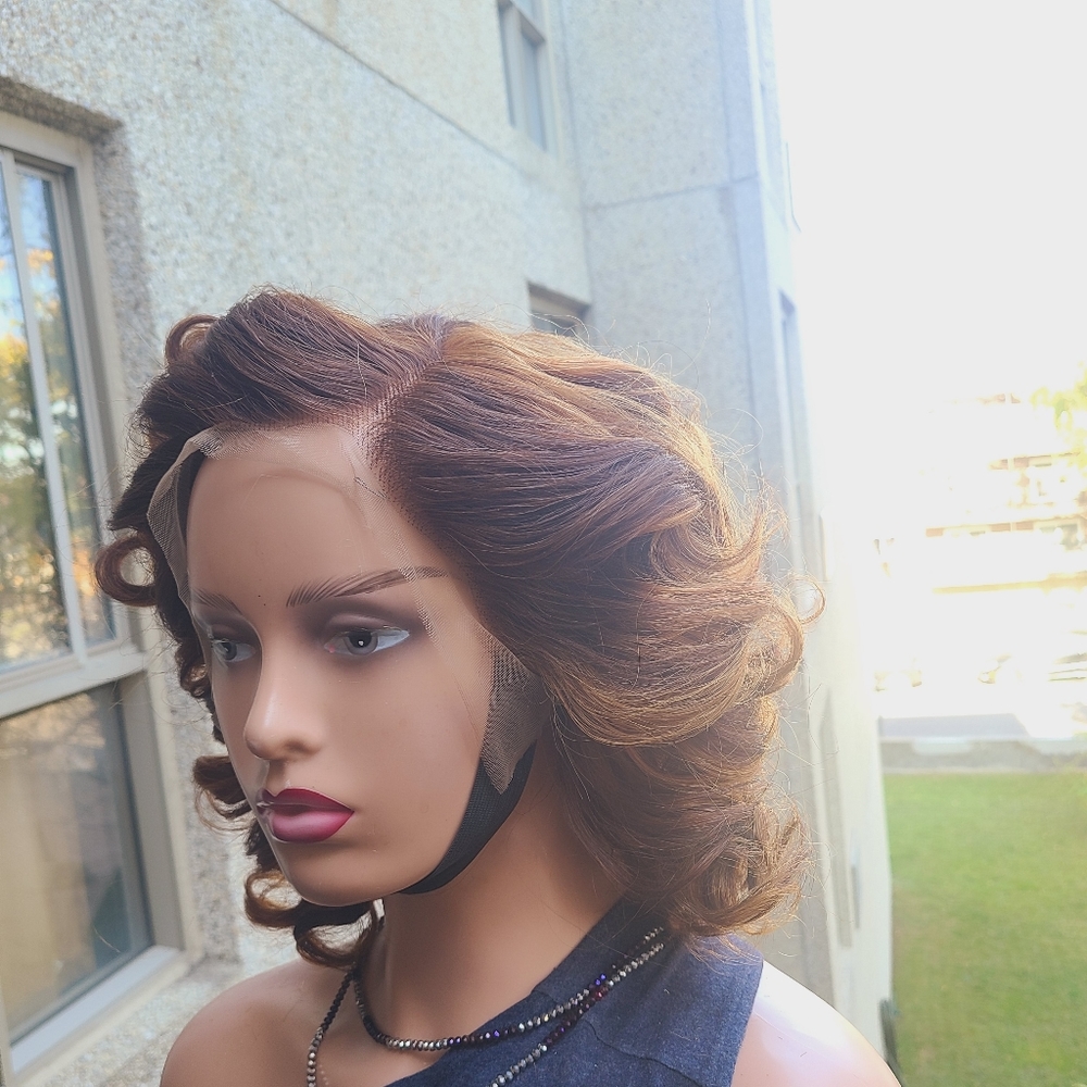Frontal lace bounce wig, 10"